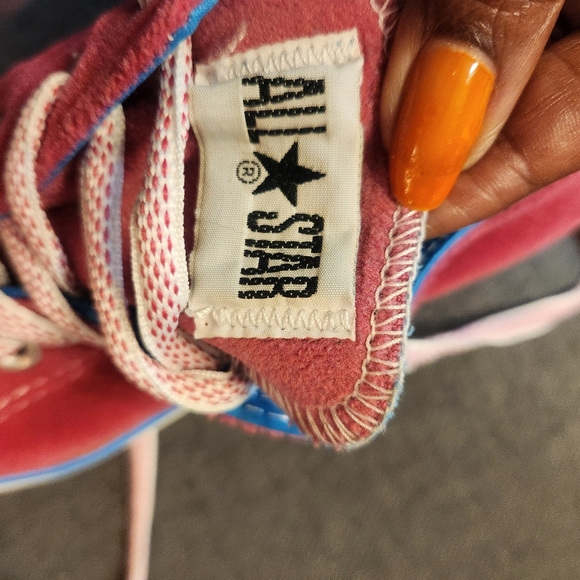 Hot pink suede converse. Unisex. Size 9 women. Size 7 men. - Picture 3 of 5